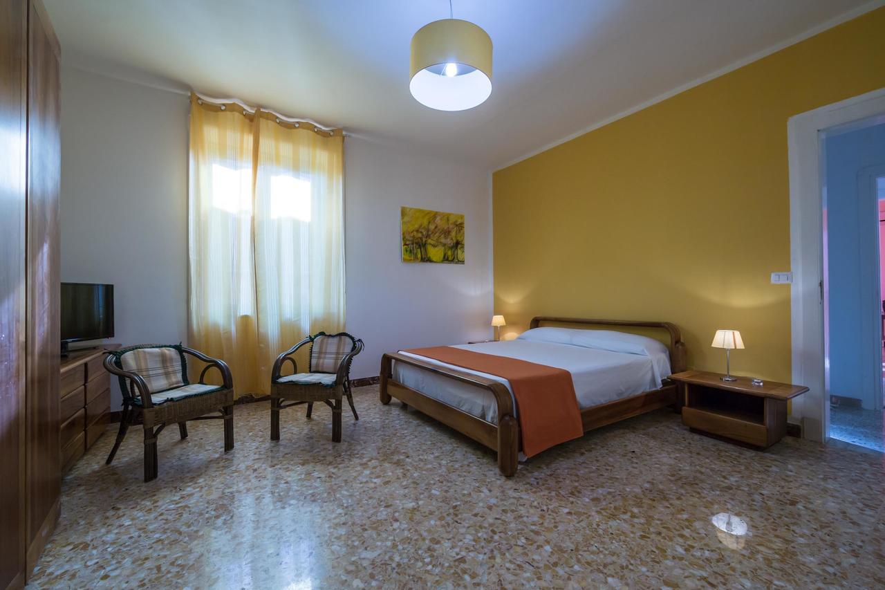 빌라 산 조반니 La Casa Di Eolo B&B 외부 사진