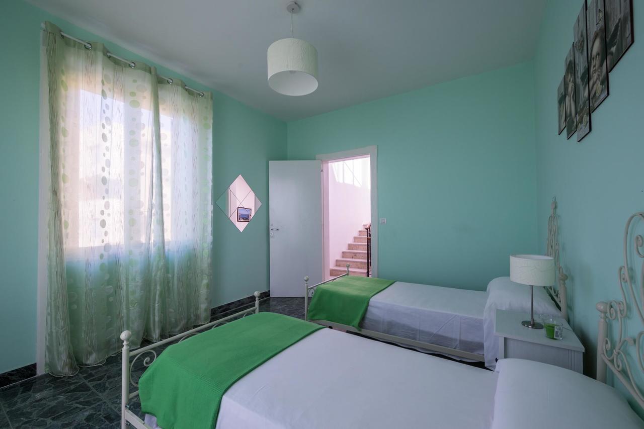 빌라 산 조반니 La Casa Di Eolo B&B 외부 사진